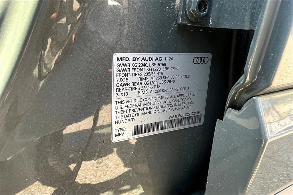 Certified 2025 Audi Q3 2.0T Premium Plus w/ Premium Plus Package image 19