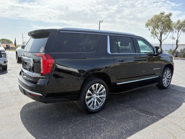 Used 2023 GMC Yukon XL Denali w/ Max Trailering Package RWD image 5