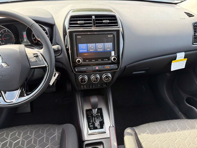 New 2027 Mitsubishi Outlander Sport LE AWD/4WD image 19