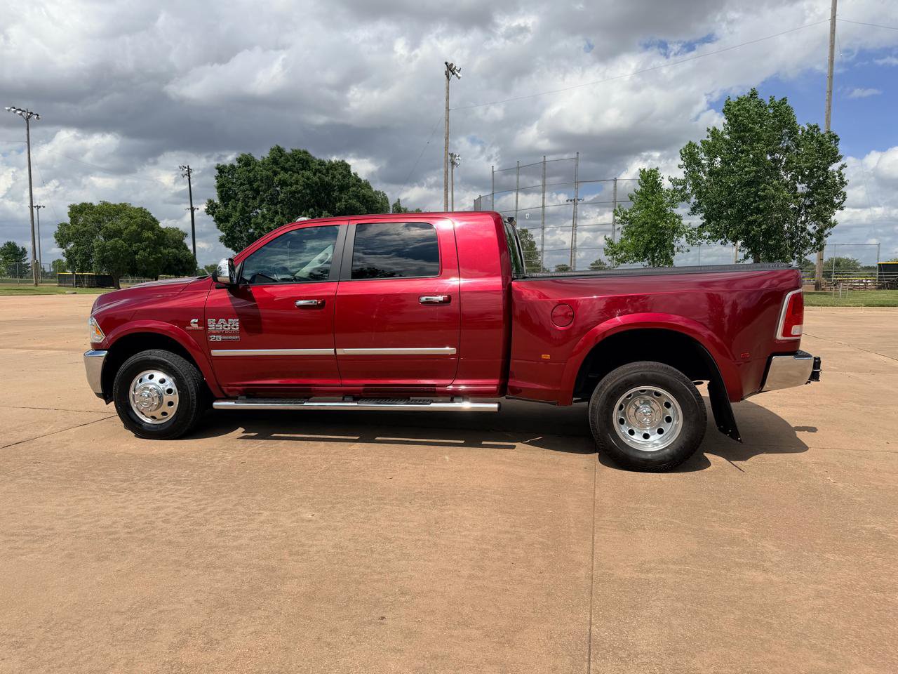 Used 2014 RAM 3500 Laramie RWD image 8