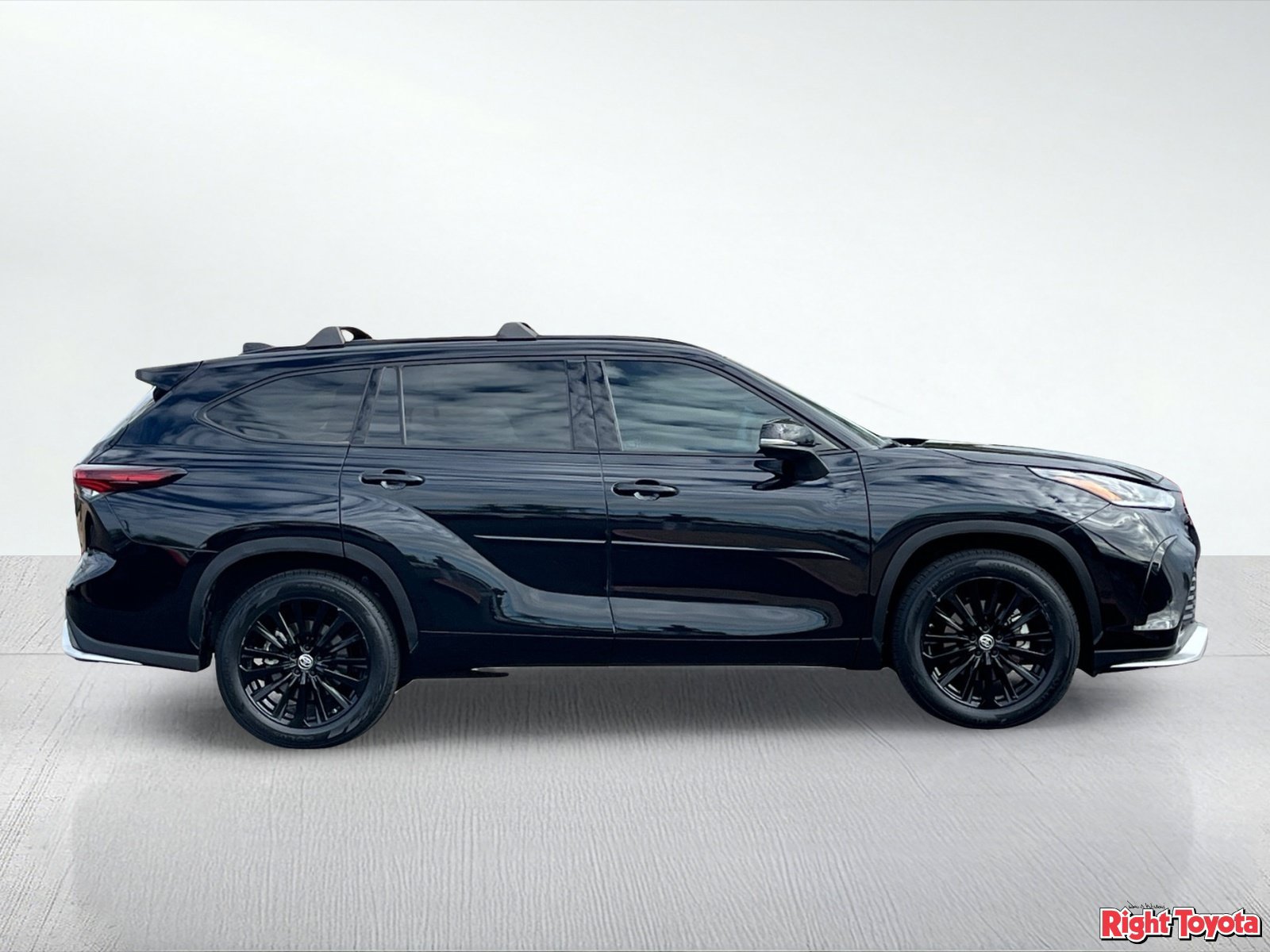 Used 2024 Toyota Highlander XSE AWD/4WD image 7