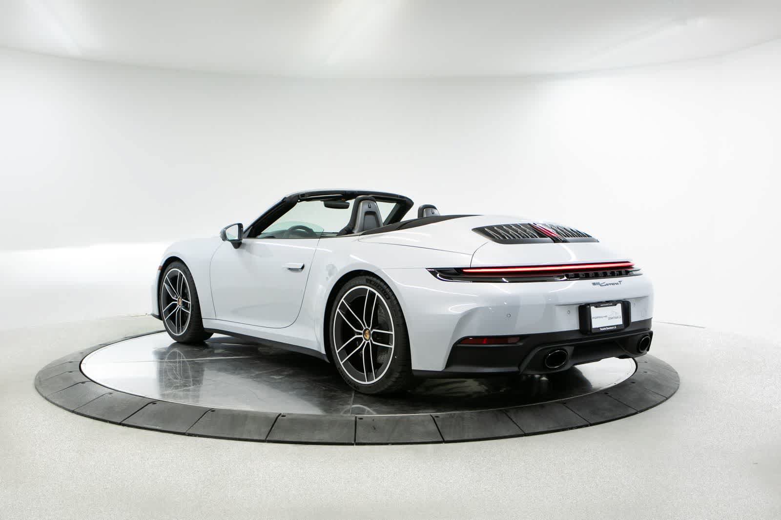 New 2026 Porsche 911 Carrera T RWD image 3