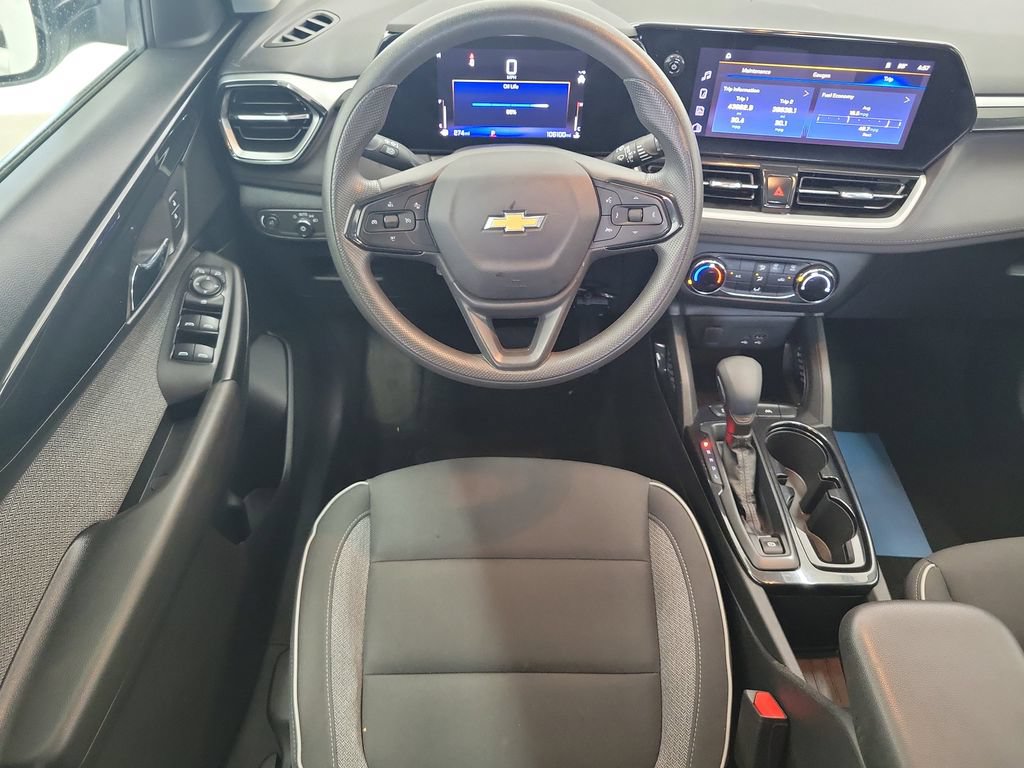 Used 2024 Chevrolet TrailBlazer LS w/ LS Confidence Package FWD image 16