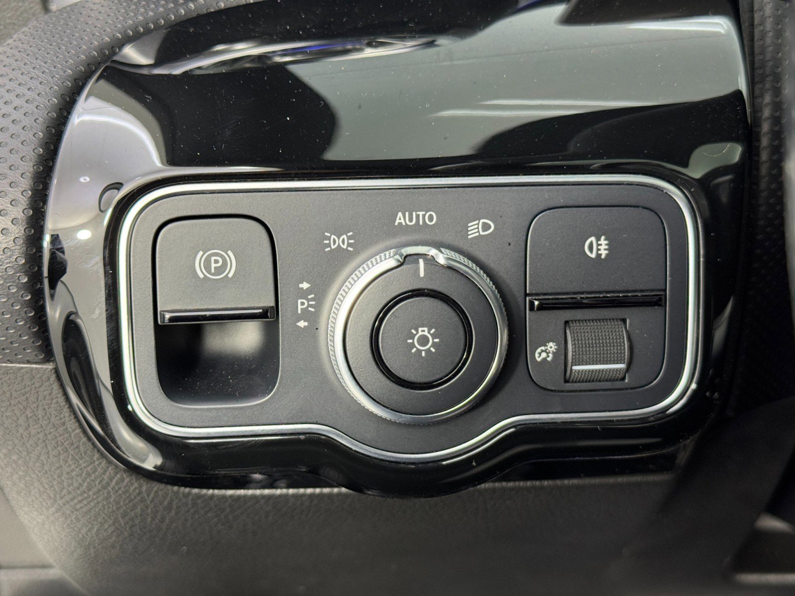 Used 2019 Mercedes-Benz A 220 A 220 w/ AMG Line image 18