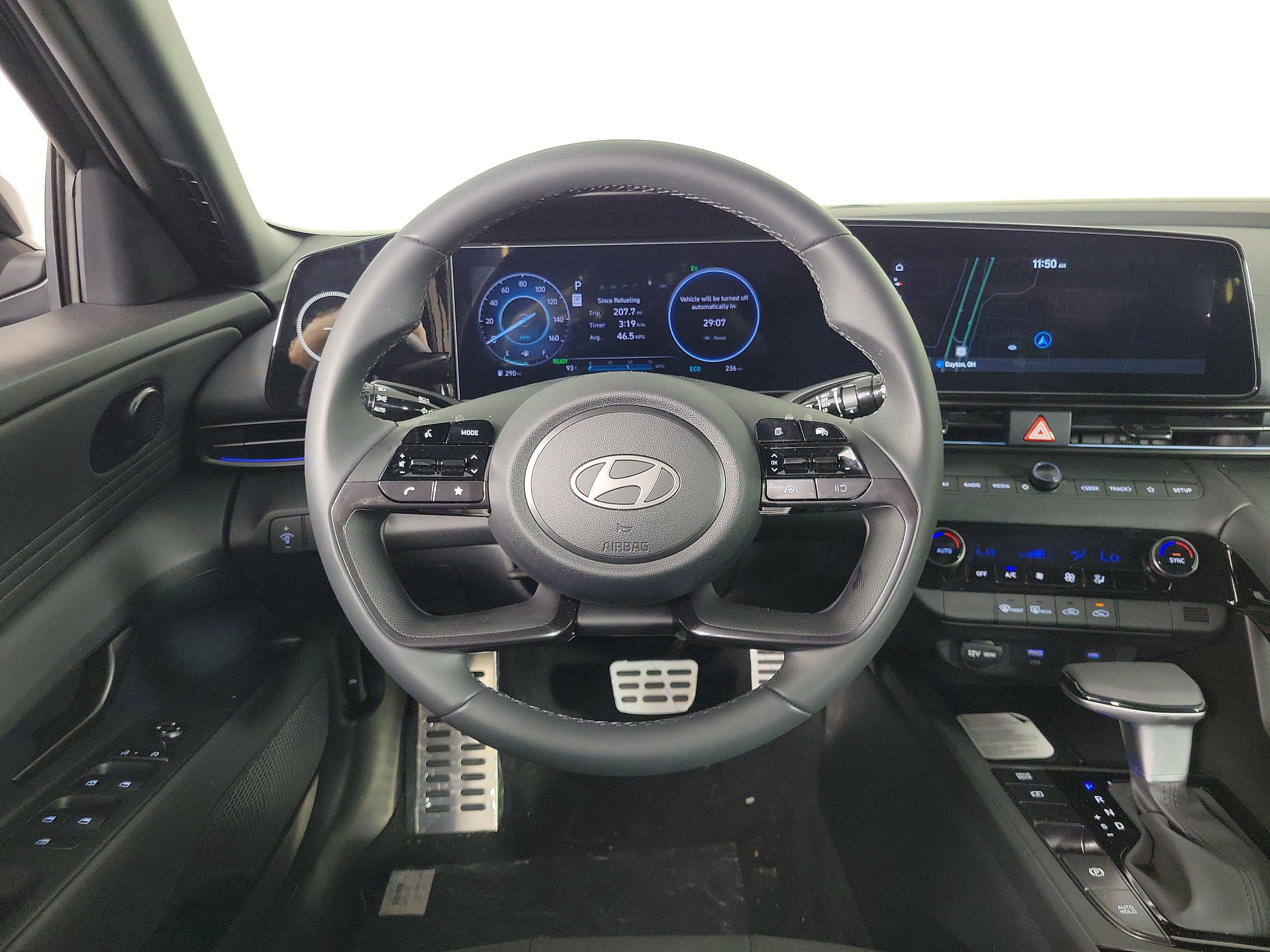 New 2026 Hyundai Elantra SEL FWD image 11