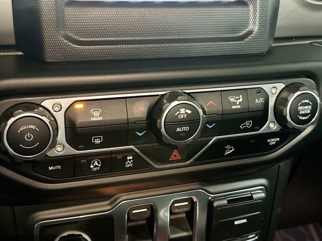 Used 2020 Jeep Wrangler Sport AWD/4WD image 16