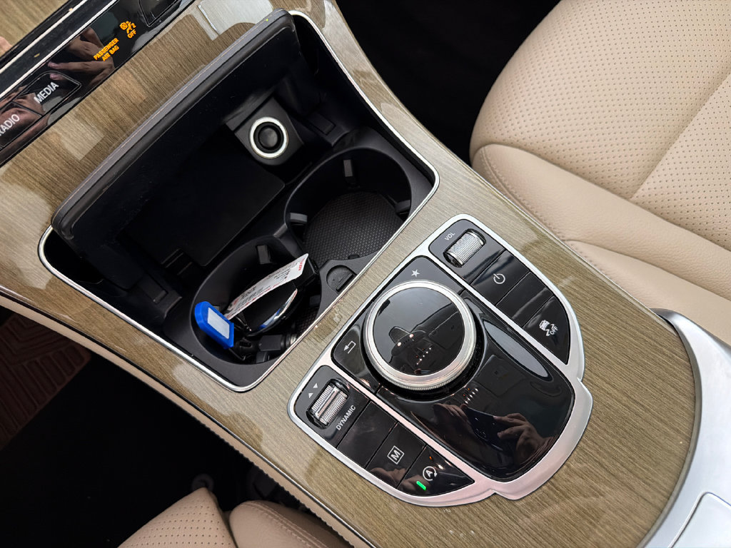 Used 2018 Mercedes-Benz GLC 300 image 27