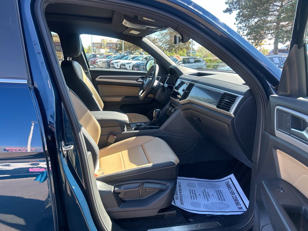 Used 2023 Volkswagen Atlas Cross Sport SE w/ Panoramic Sunroof Package AWD/4WD image 14