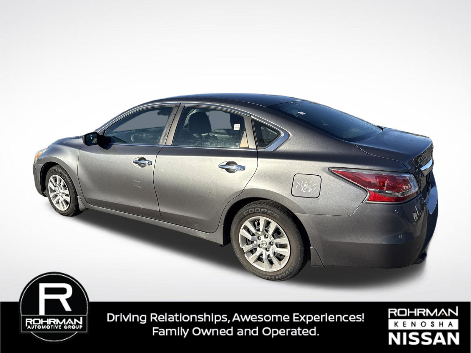 Used 2015 Nissan Altima 2.5 S w/ Power Driver Seat Package FWD image 3