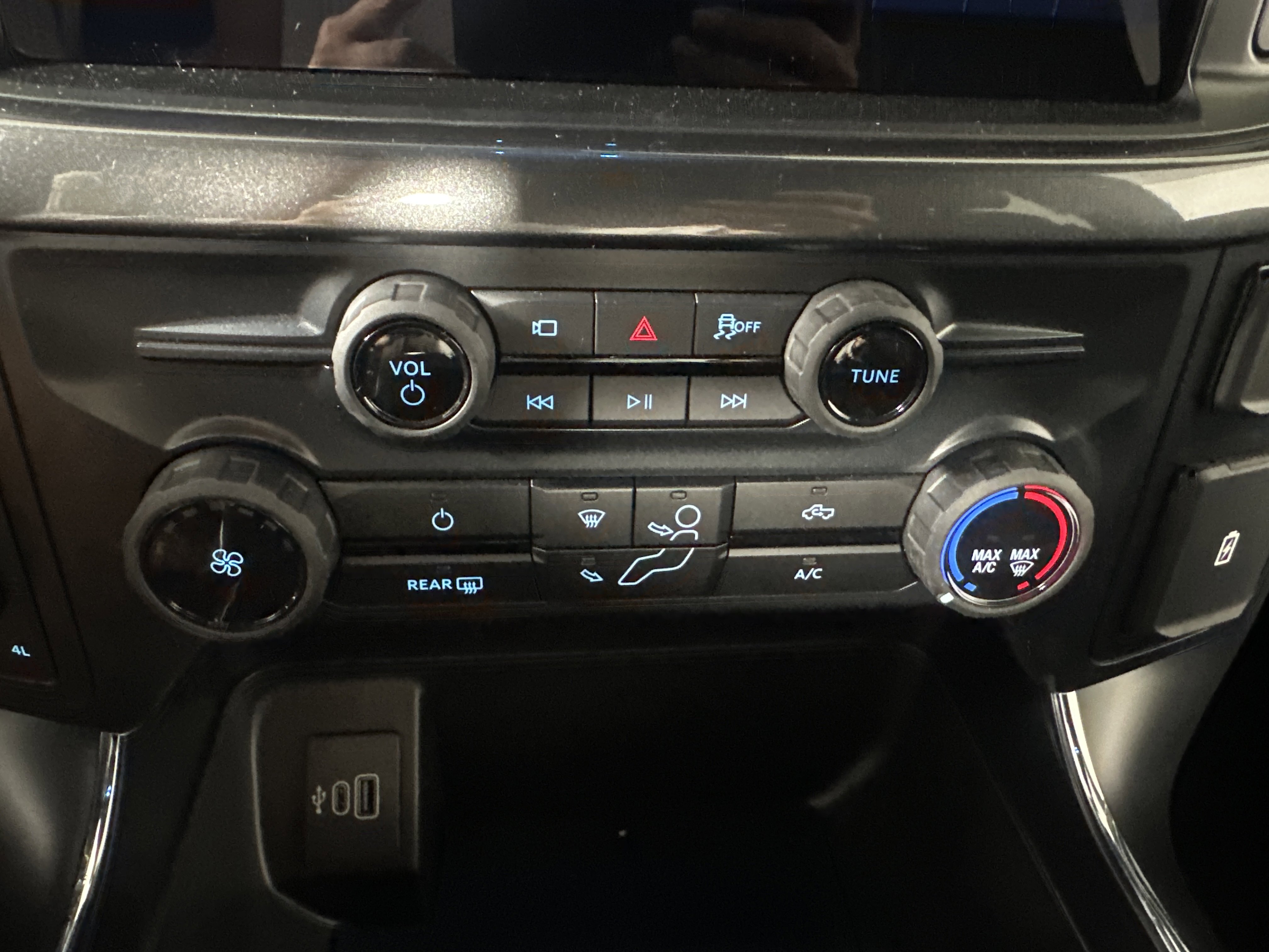 Used 2025 Ford F150 STX w/ Equipment Group 200A image 16