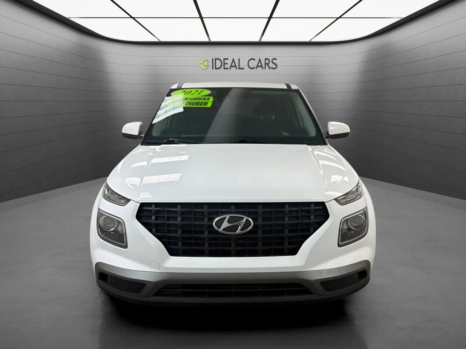 Used 2021 Hyundai Venue SE w/ Cargo Package FWD image 2
