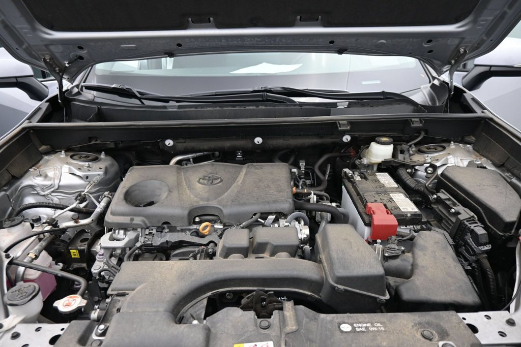Used 2024 Toyota RAV4 XLE AWD/4WD image 23