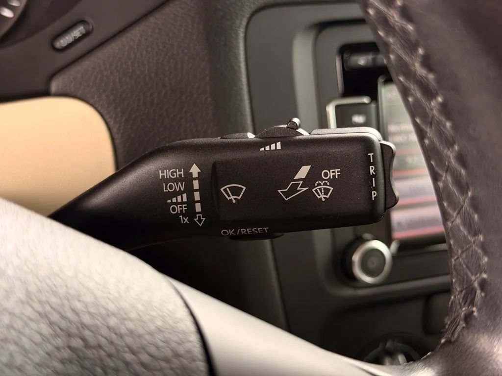 Used 2014 Volkswagen Jetta TDI FWD image 42