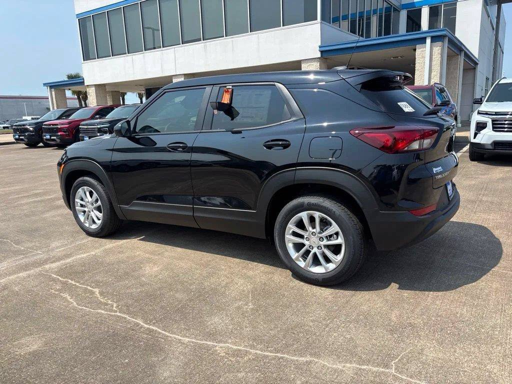 New 2026 Chevrolet TrailBlazer LS w/ LS Convenience Package FWD image 13