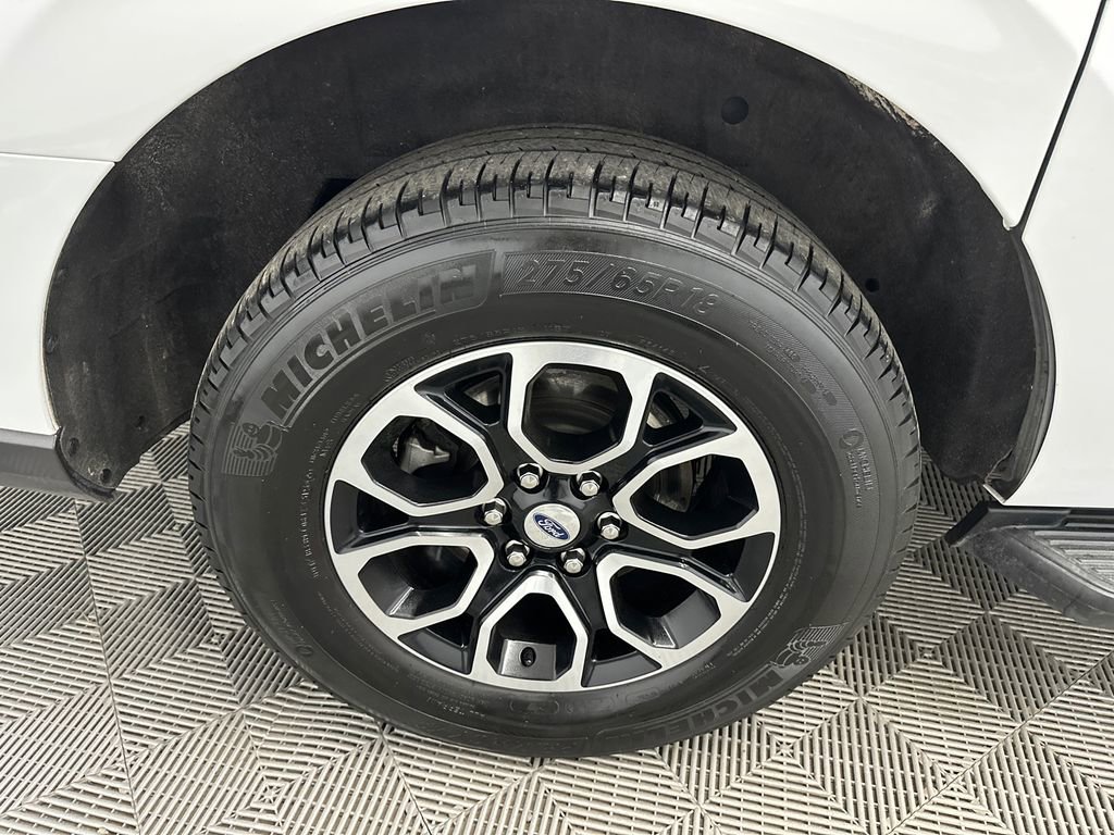 Used 2024 Ford Expedition Max XLT image 20