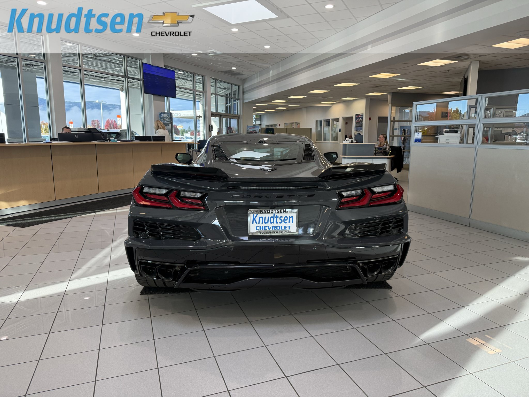 New 2027 Chevrolet Corvette Grand Sport w/ Z52 Sport Performance Package RWD image 6
