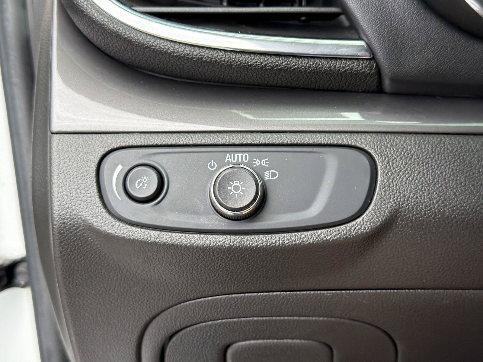 Used 2017 Buick Encore Preferred FWD image 16