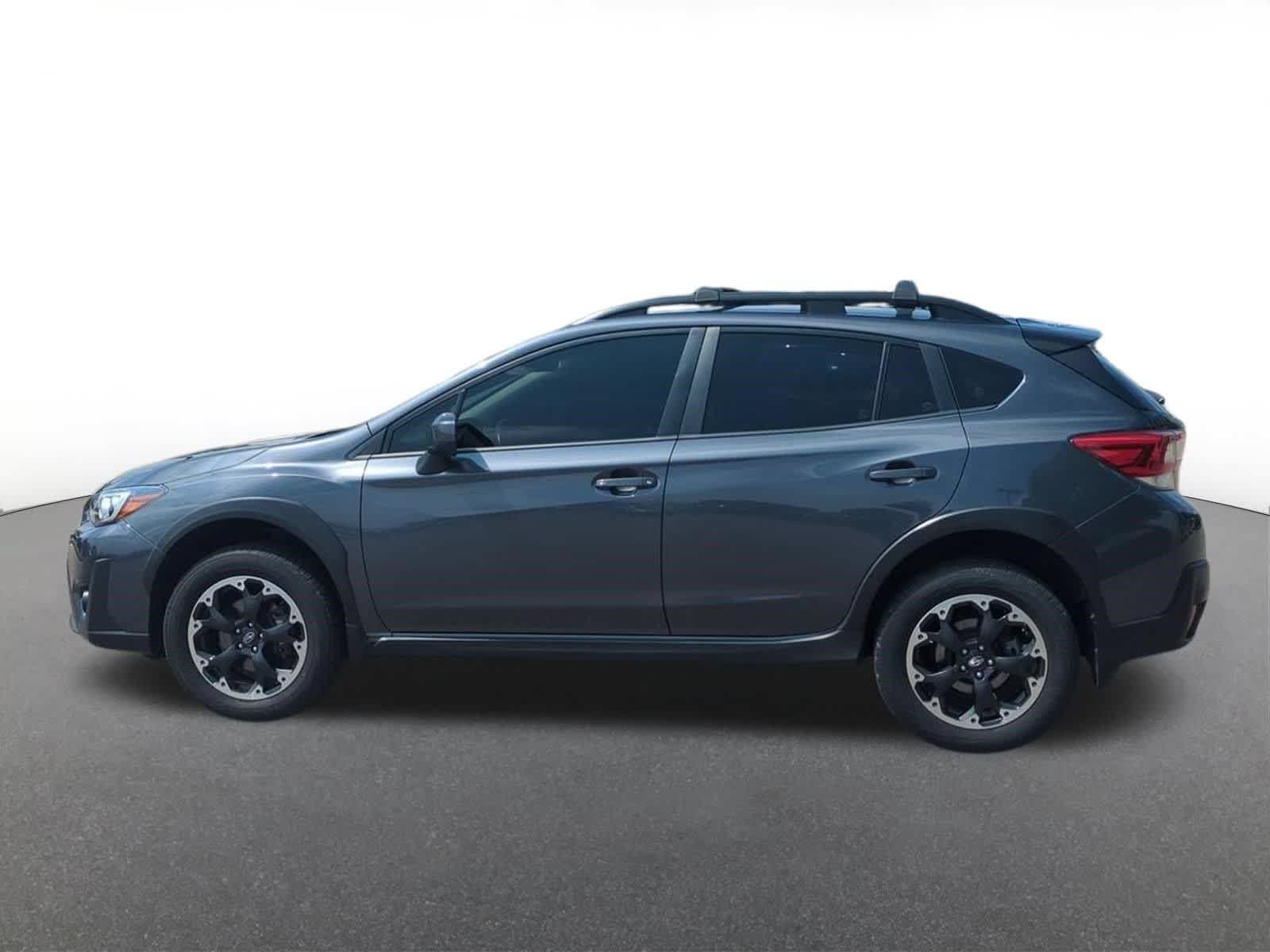 Used 2022 Subaru Crosstrek 2.0i Premium w/ Moonroof Package AWD/4WD image 3