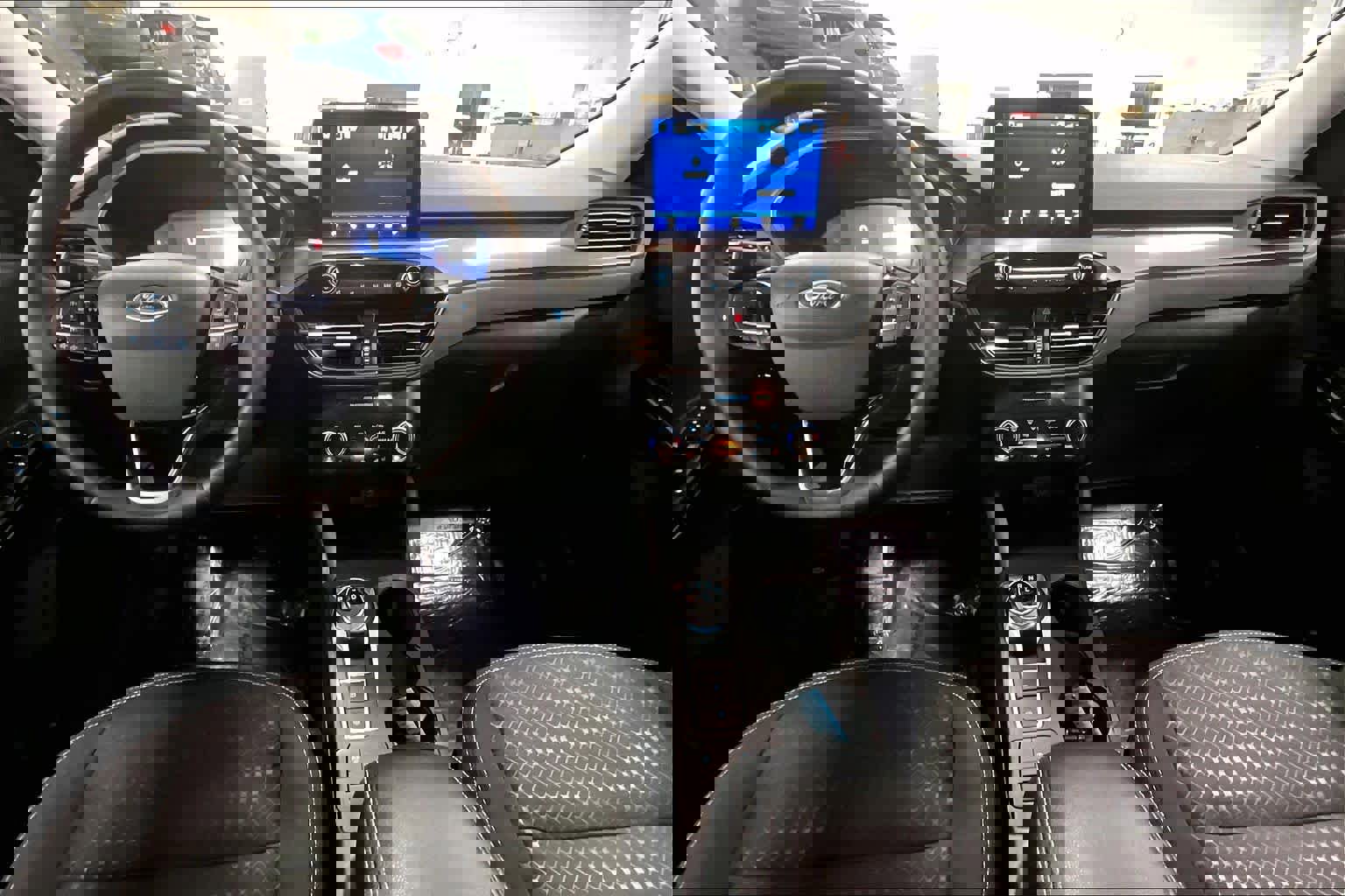 Used 2025 Ford Escape Active w/ Cold Weather Package image 15