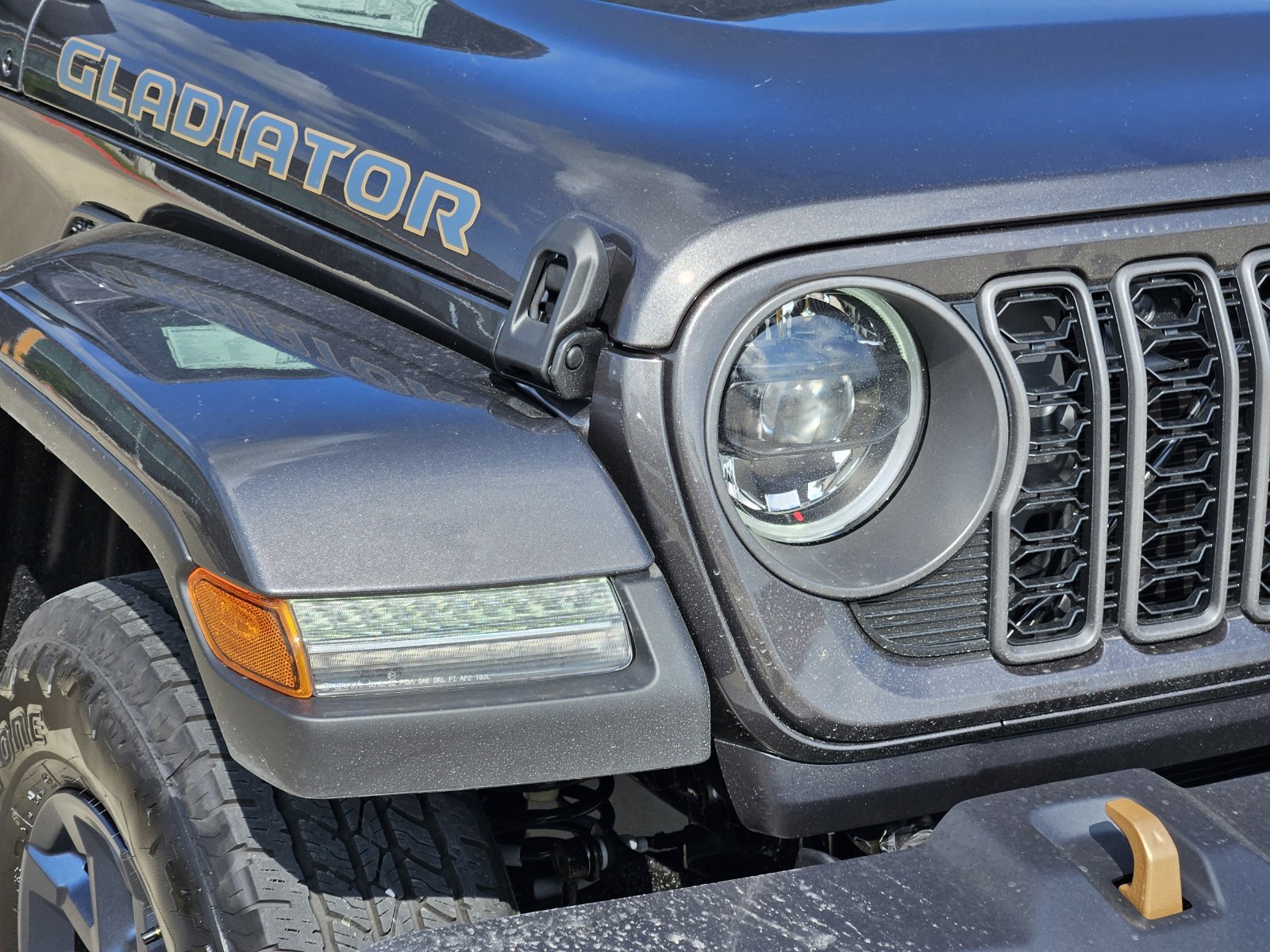 New 2026 Jeep Gladiator Sport AWD/4WD image 9