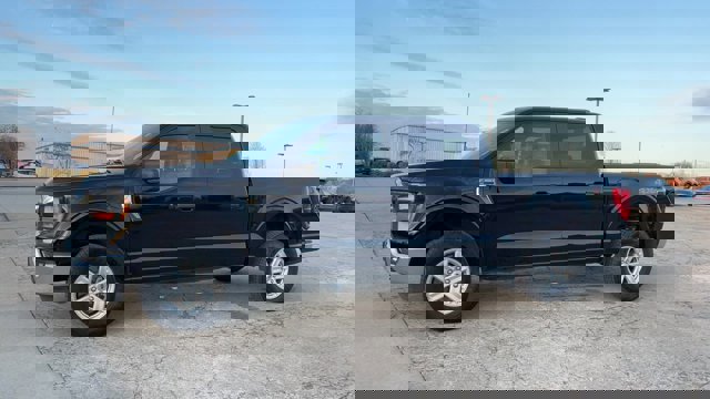 Used 2023 Ford F150 XLT image 5