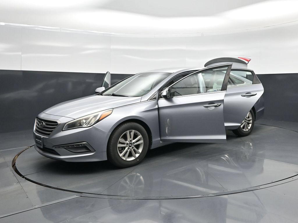 Used 2015 Hyundai Sonata SE w/ Option Group 09 FWD image 25