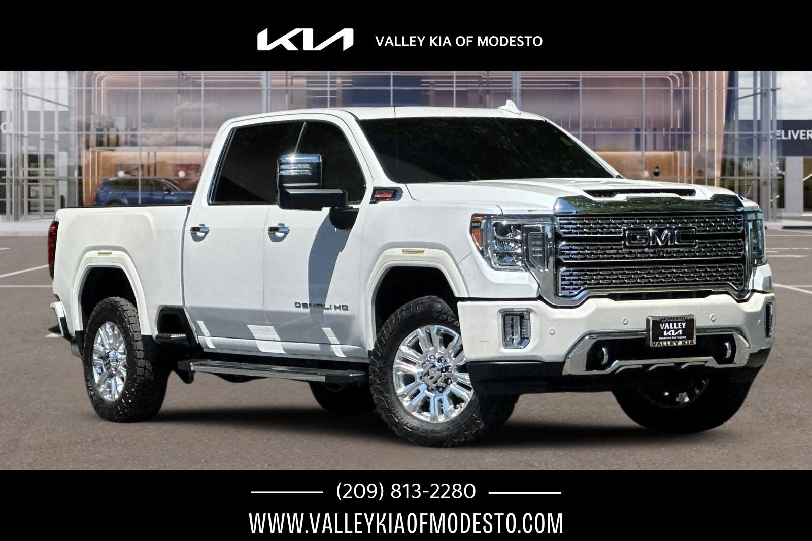 Used 2020 GMC Sierra 2500 Denali w/ Denali Ultimate Package AWD/4WD image 1