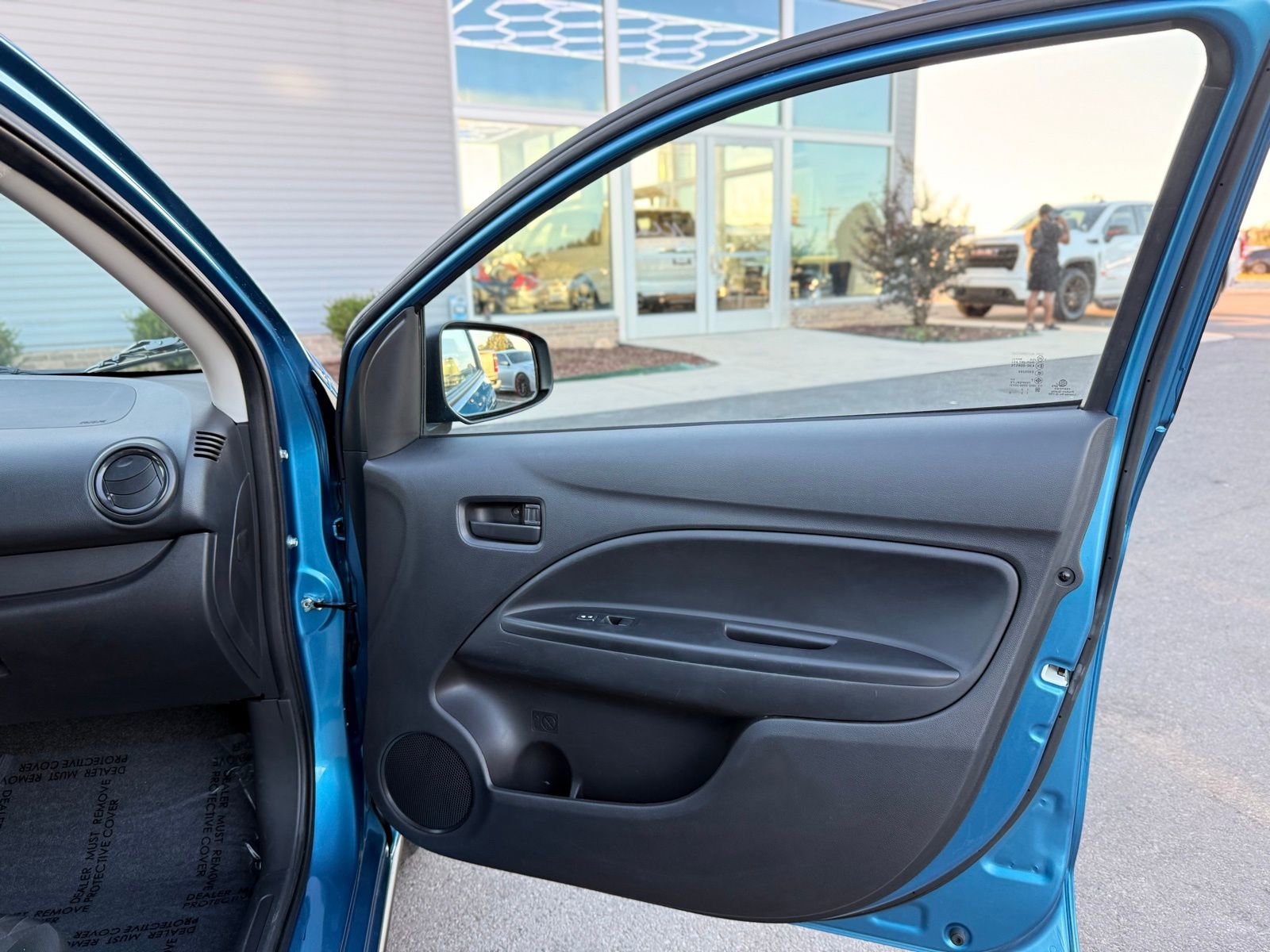 Used 2024 Mitsubishi Mirage ES image 18