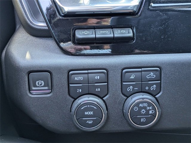 Used 2024 Chevrolet Silverado 1500 High Country image 24