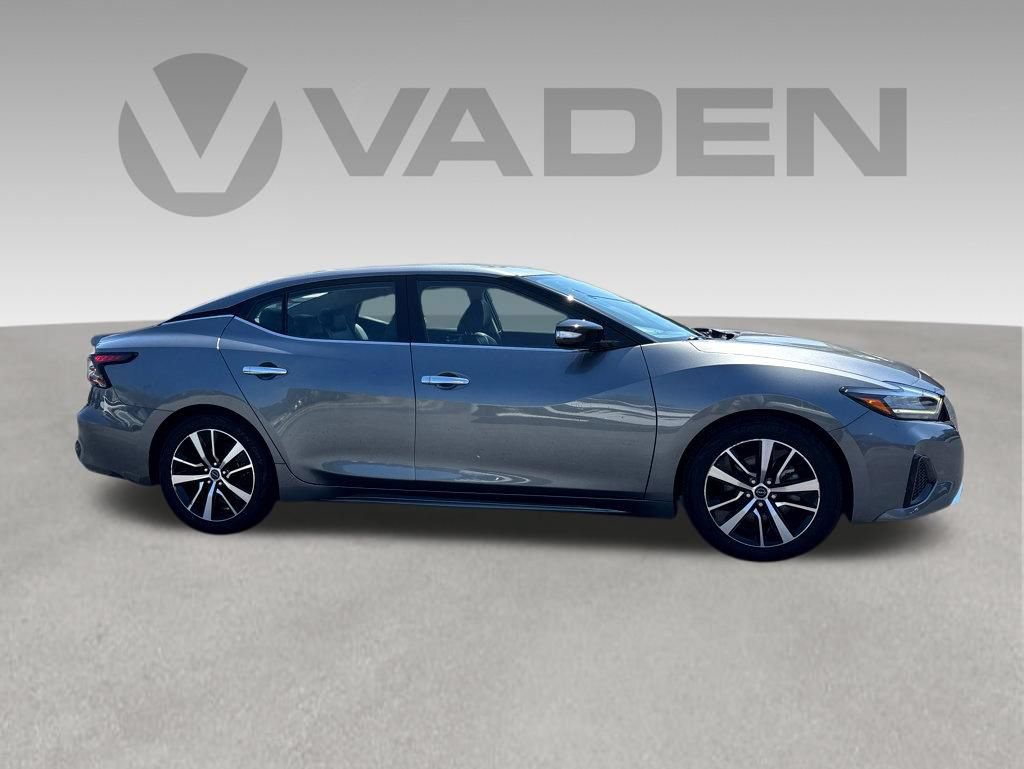 Used 2023 Nissan Maxima SV w/ Floor Mat Group FWD image 30