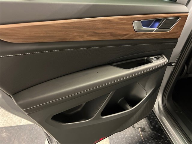 New 2026 Volkswagen Taos SE image 10