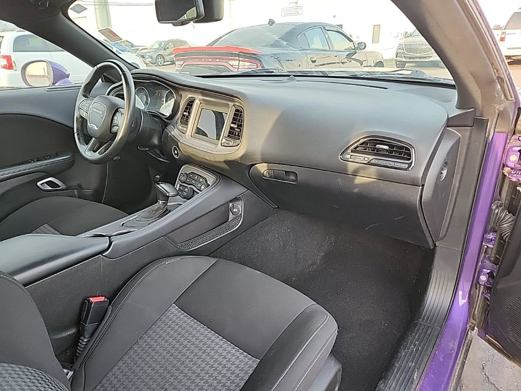 Used 2023 Dodge Challenger GT RWD image 7