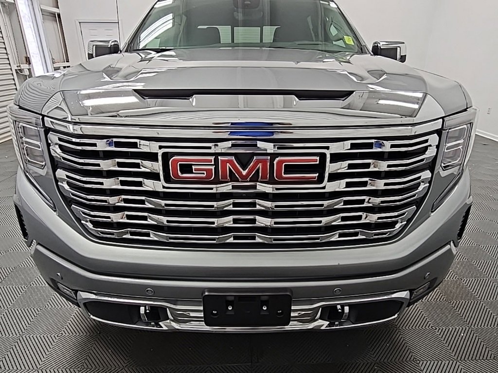 New 2025 GMC Sierra 1500 Denali w/ Denali Reserve Package image 3