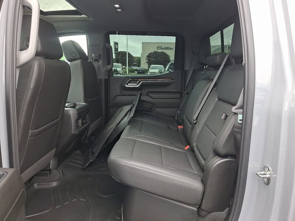 Used 2024 Chevrolet Silverado 1500 RST w/ Convenience Package II AWD/4WD image 10