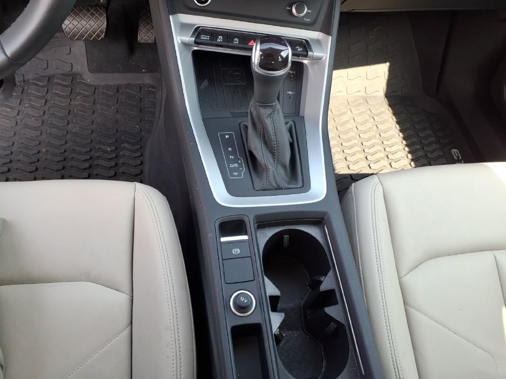 Used 2025 Audi Q3 2.0T Premium w/ Convenience Package AWD/4WD image 21