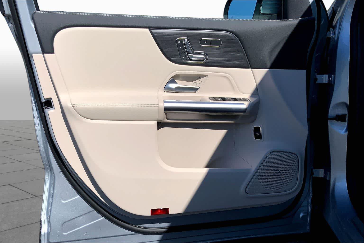 New 2026 Mercedes-Benz GLA 250 4MATIC image 14