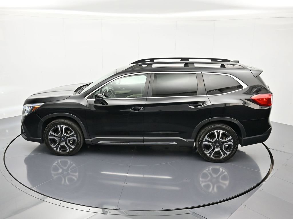Used 2023 Subaru Ascent Limited image 37