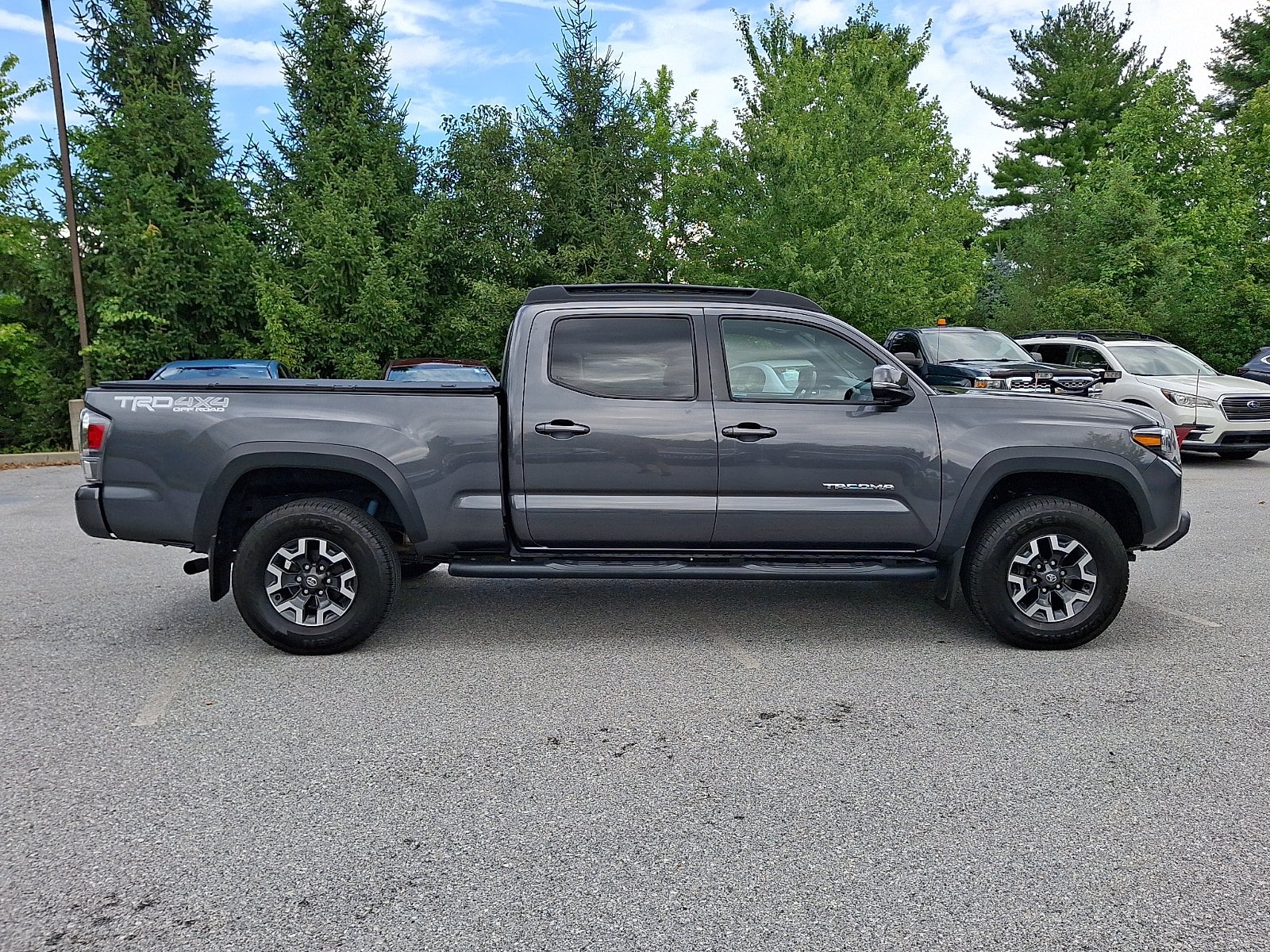 Used 2023 Toyota Tacoma TRD Off-Road w/ TRD Premium Off Road Package AWD/4WD image 7