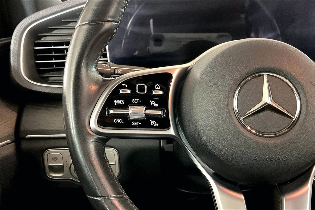 Used 2022 Mercedes-Benz GLE 350 4MATIC w/ Premium Package image 18