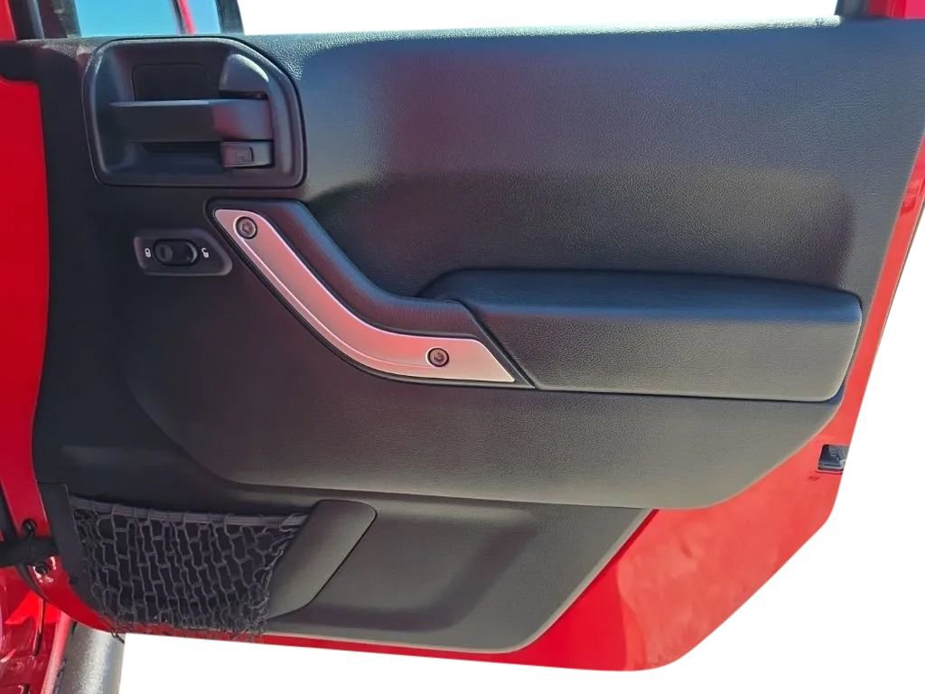 Used 2018 Jeep Wrangler Unlimited Sahara AWD/4WD image 20