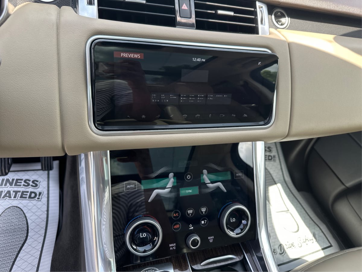 Used 2020 Land Rover Range Rover Sport HSE AWD/4WD image 13