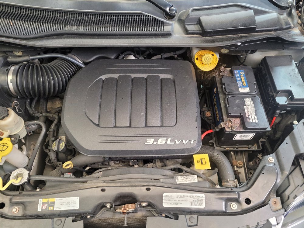 Used 2016 Dodge Grand Caravan R/T w/ Safety Sphere Group FWD image 30