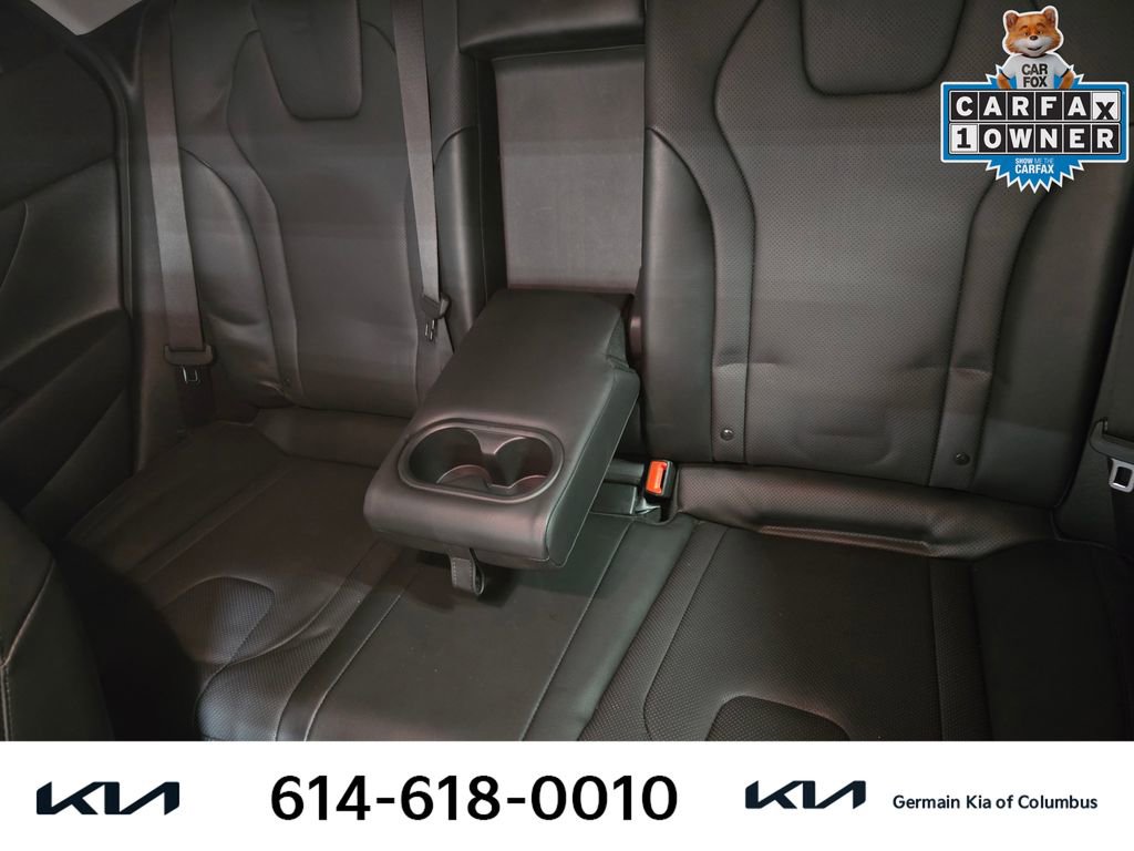 Used 2023 Hyundai Elantra Limited w/ Cargo Package image 18