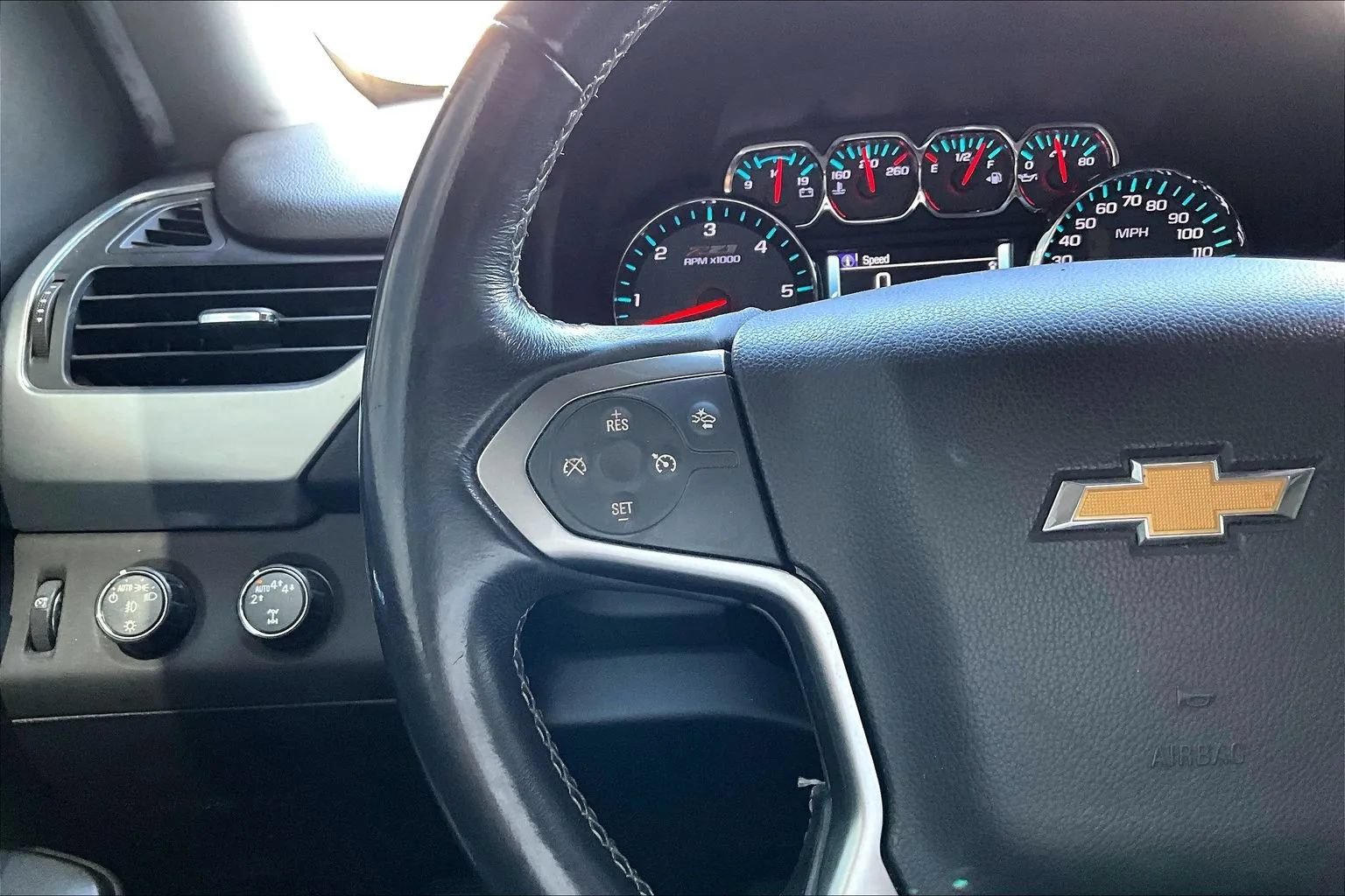 Used 2018 Chevrolet Tahoe LT w/ Z71 Midnight Edition AWD/4WD image 11