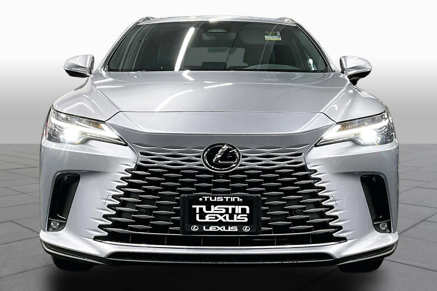 Used 2026 Lexus RX 350 Premium w/ Accessory Package (2T) FWD image 4