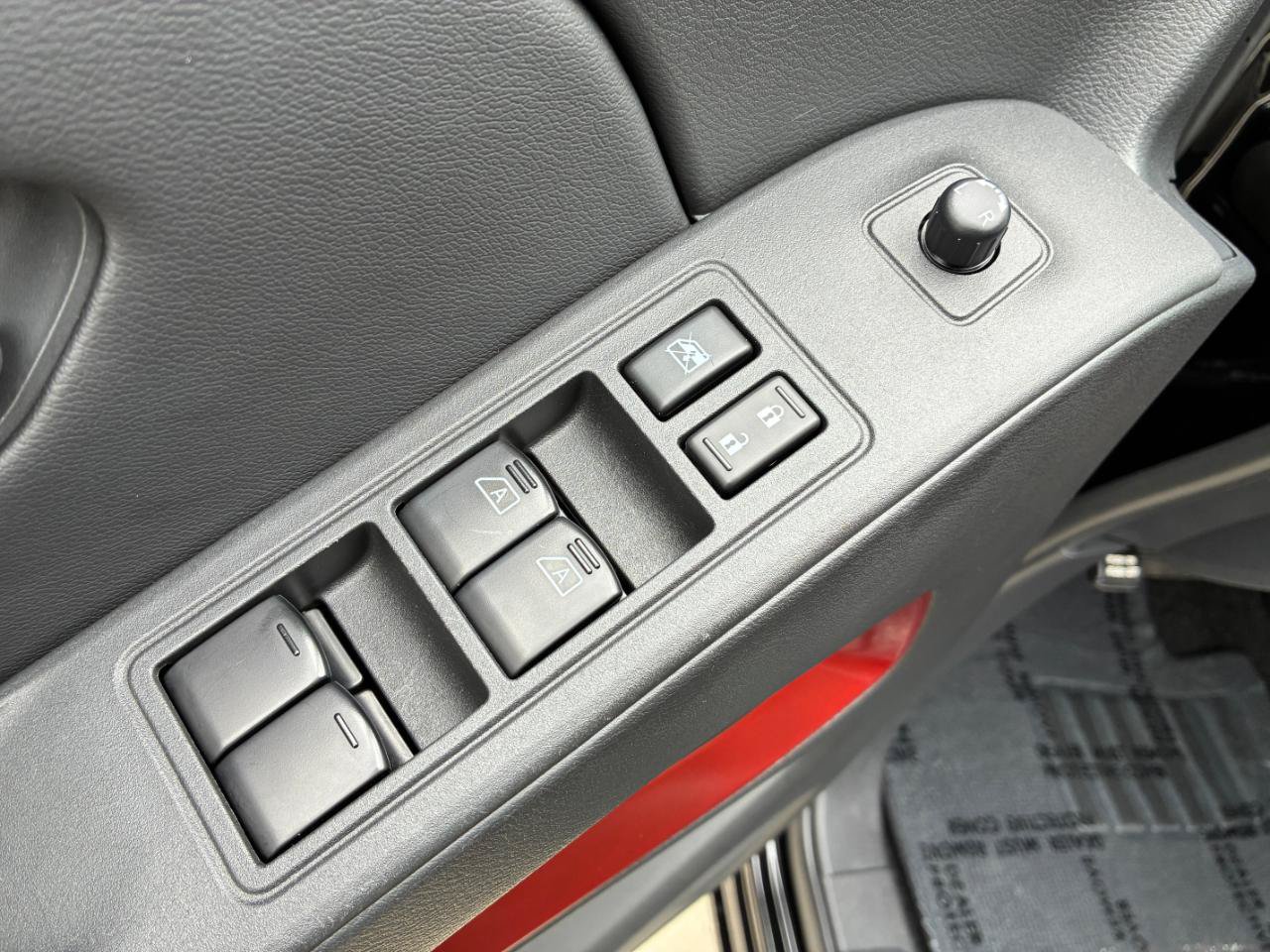 Used 2026 Nissan Frontier PRO-4X AWD/4WD image 9