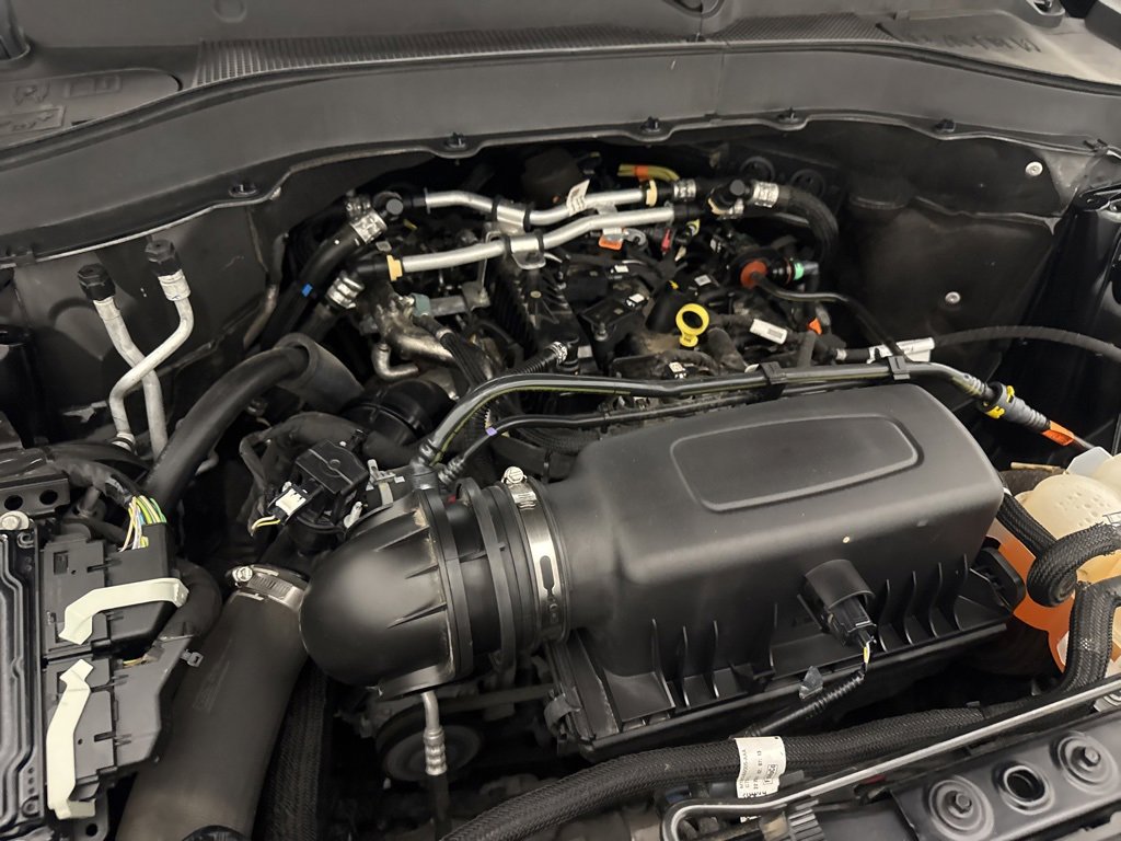 Used 2022 Ford Explorer XLT image 54