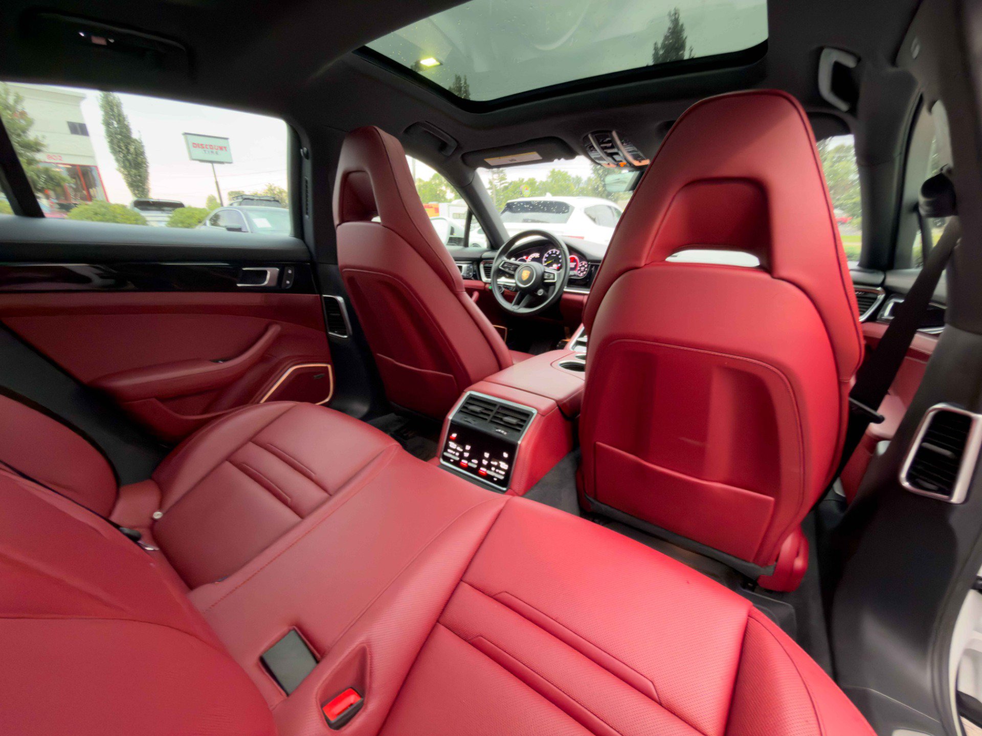 Used 2022 Porsche Panamera 4S AWD/4WD image 23