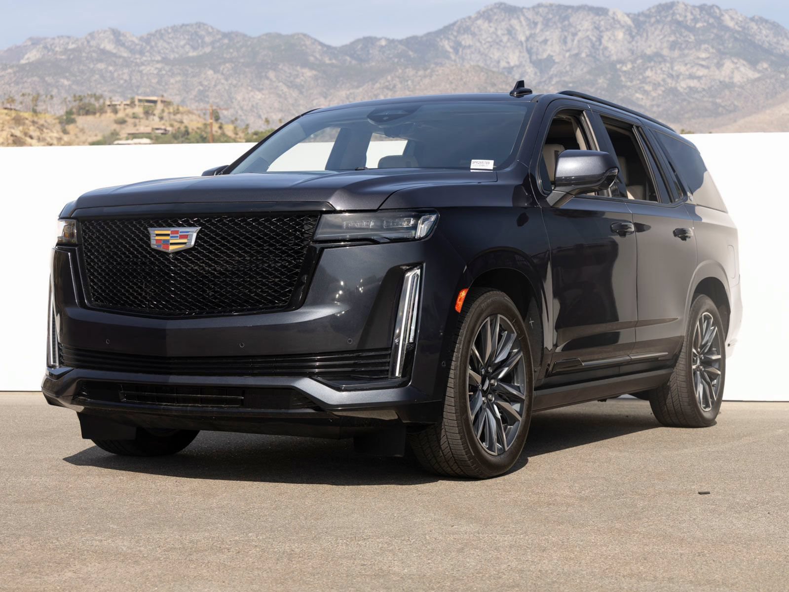 Used 2023 Cadillac Escalade Sport Platinum AWD/4WD image 1