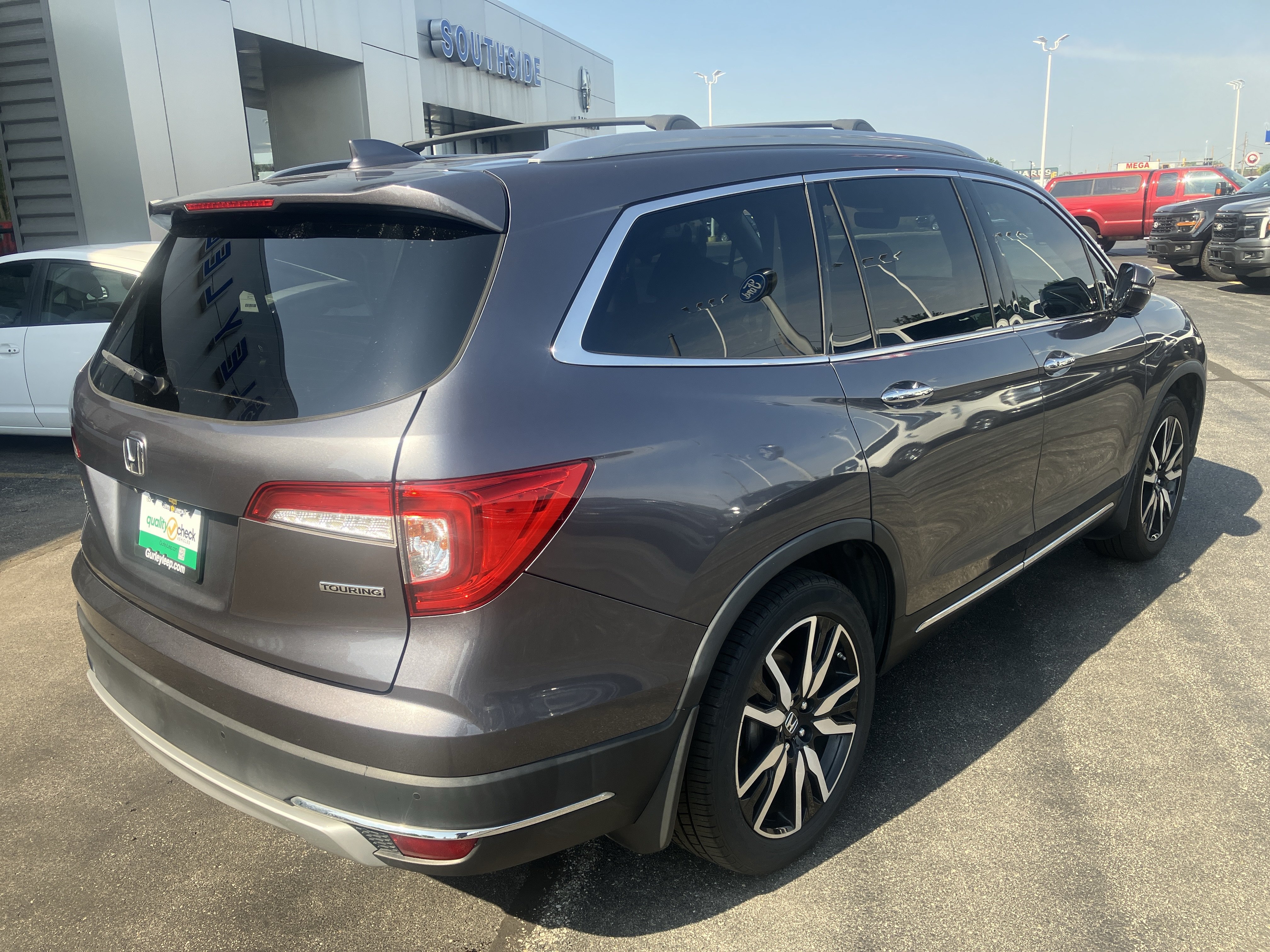 Used 2020 Honda Pilot Touring image 7